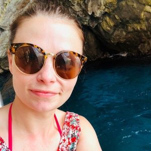 Meet your Posher, Anastasia